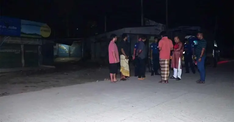 ছিনতাই করার স্থানে পুলিশের পরিদর্শন